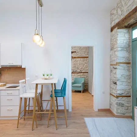 Hibiscus Apartment *